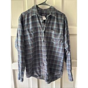 Patagonia Men's Long Sleeve Button-Up, Organic Cotton,‎ Plaid, Size Small